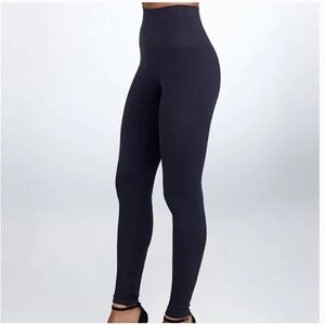 NWT Spanx Look At Me Now Seamless‎ Leggings Navy Blue Women’s Size Large